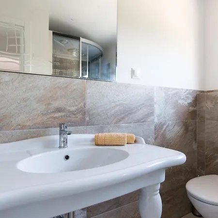 House Azul With Shared Swimming Pool And Jacuzzi *