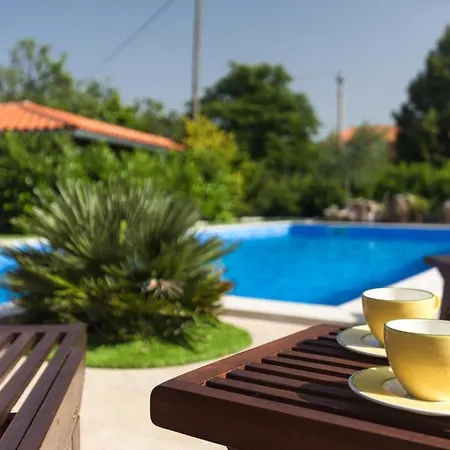 ゲストハウス House Azul With Shared Swimming Pool And Jacuzzi *
